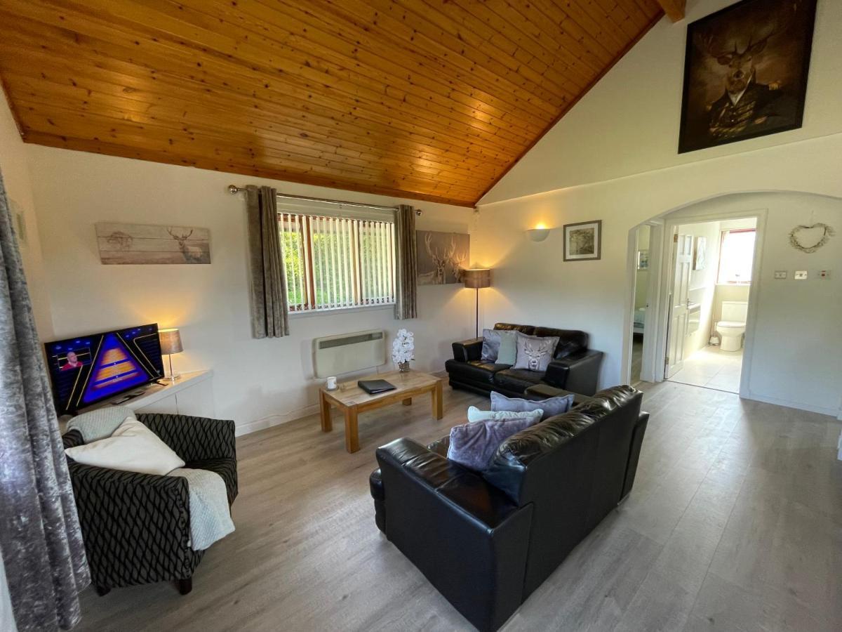 Wellsfield Farm Holiday Lodges Stirling Exterior foto