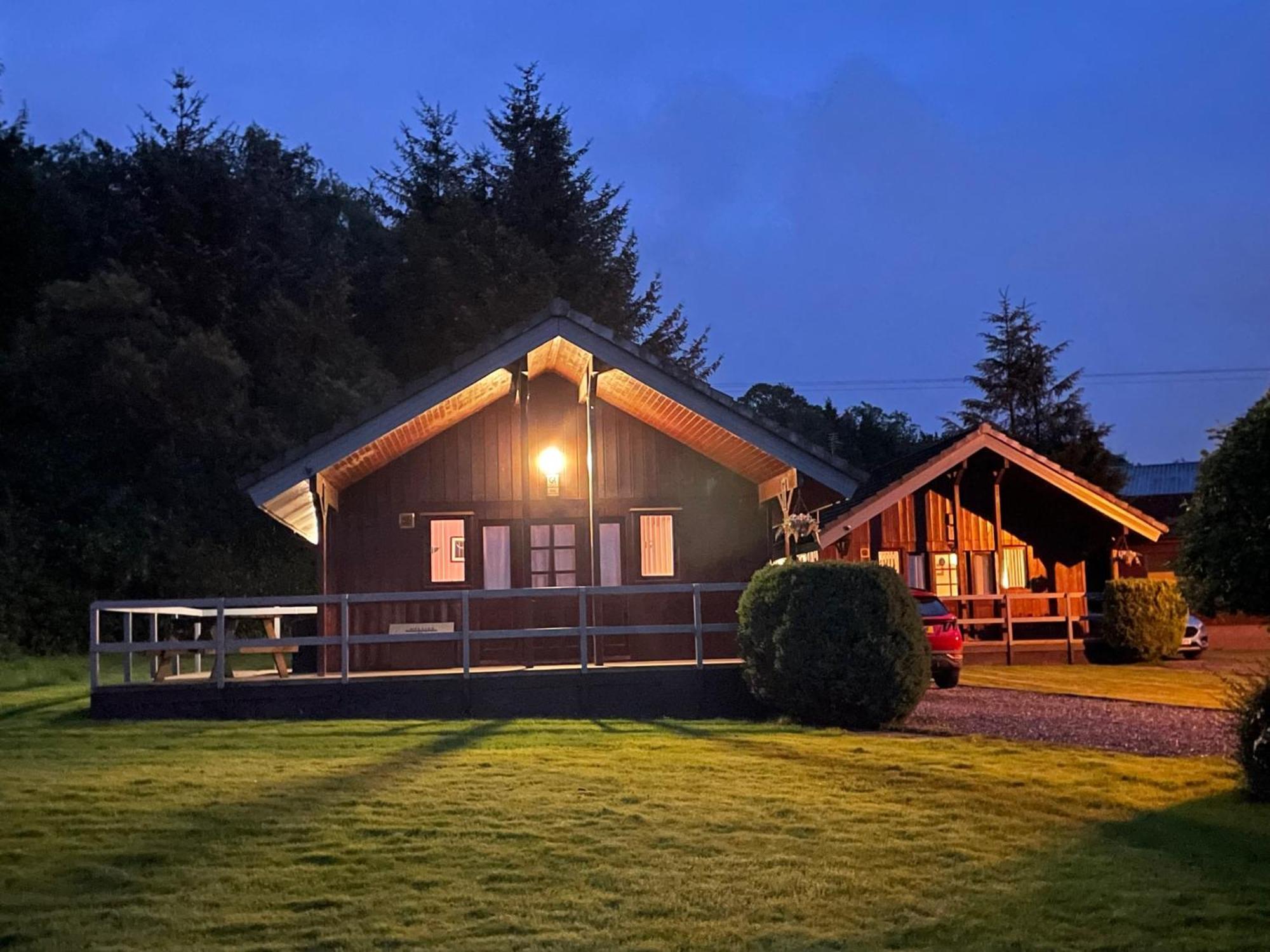 Wellsfield Farm Holiday Lodges Stirling Exterior foto